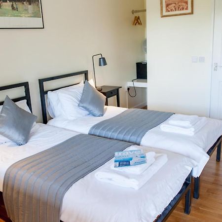 Cowbridge Cabins 外观 照片